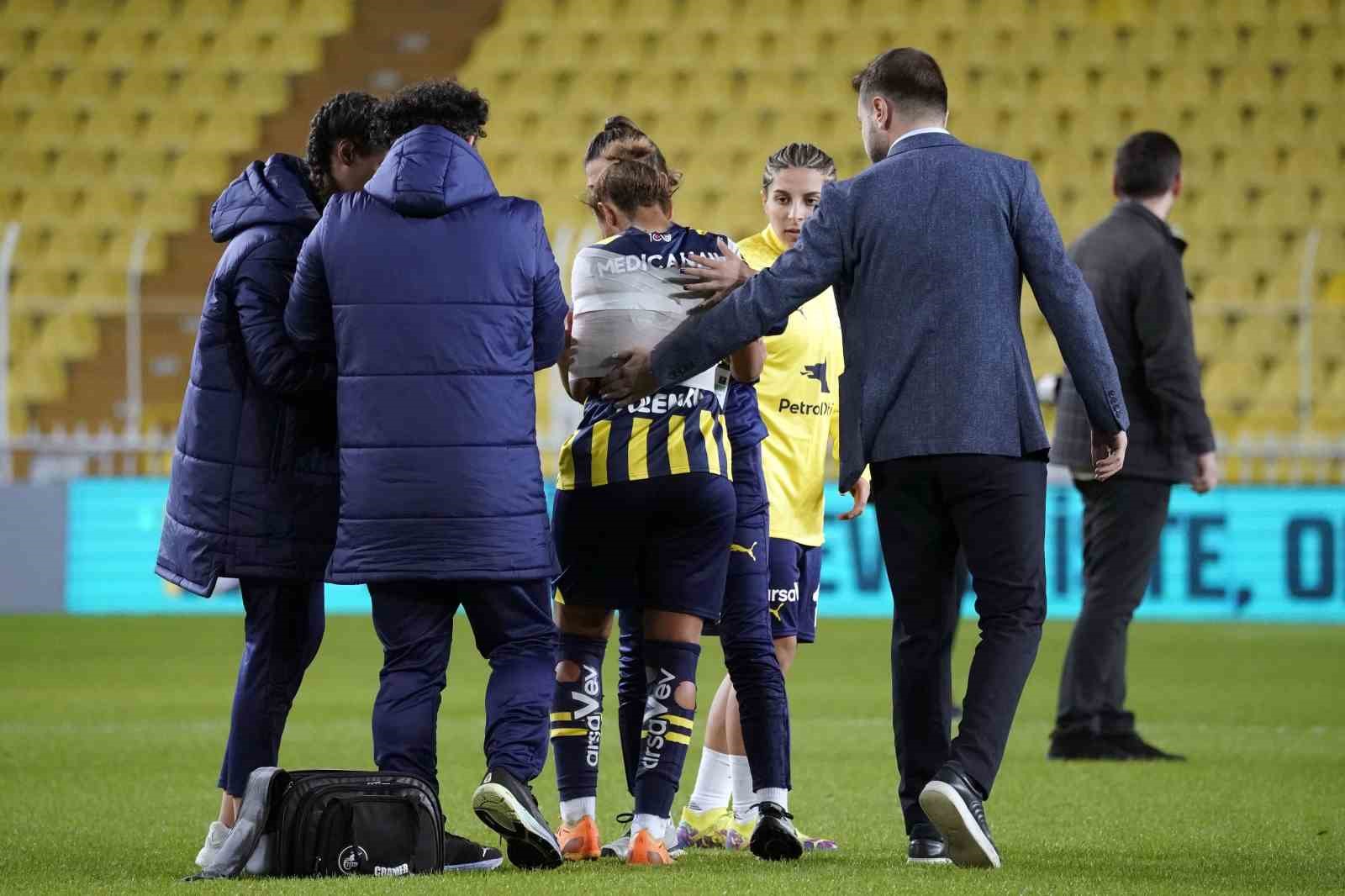 5 gollü derbinin galibi Fenerbahçe