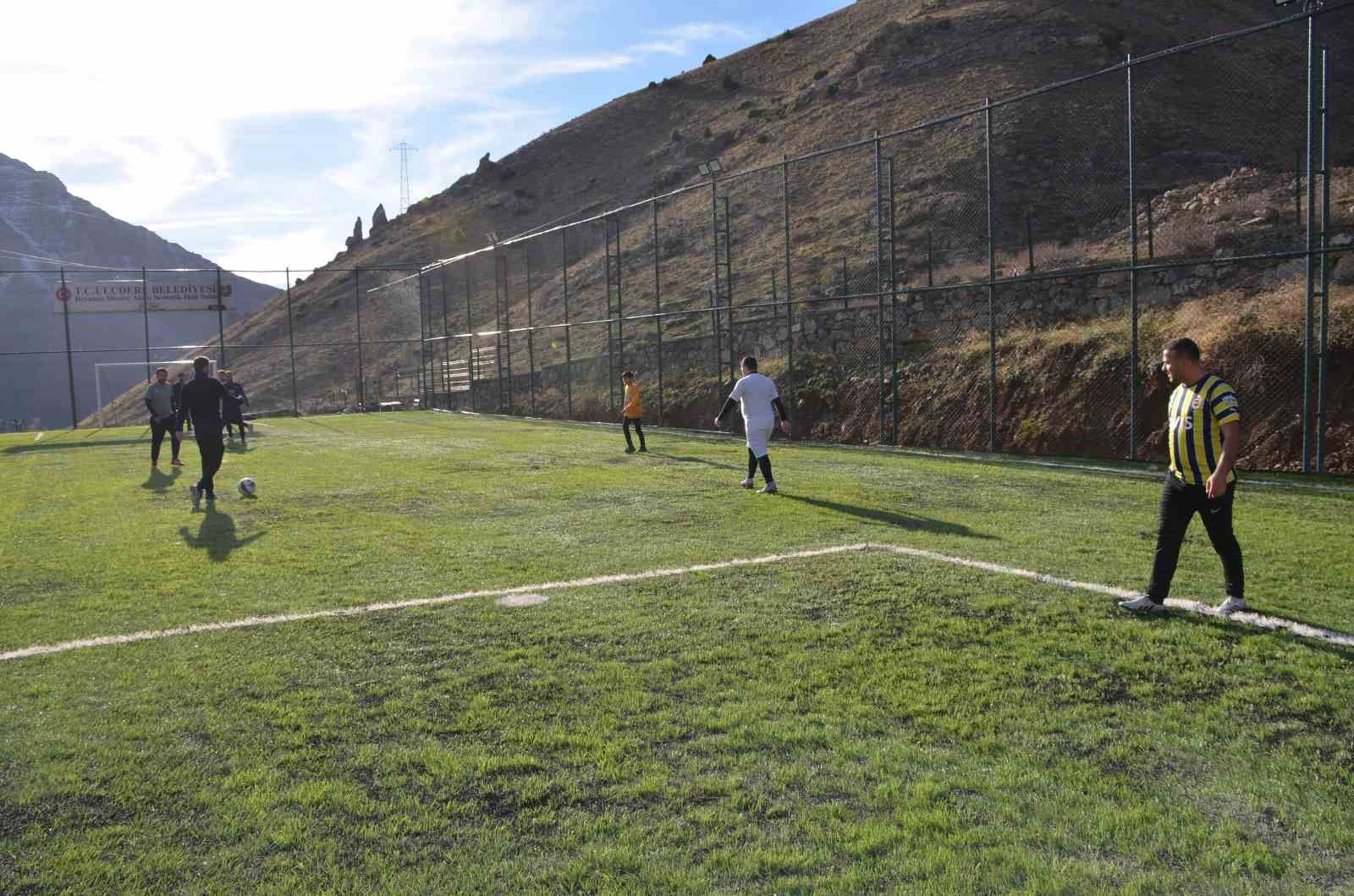 Şırnak’ta terör yuvası olan bölge vatandaşlar için halı saha oldu