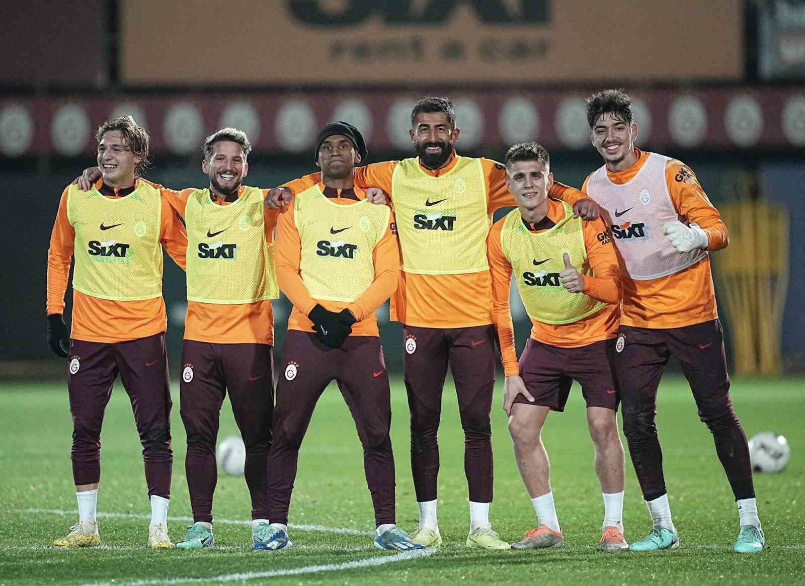 Galatasaray’da, Adana Demirspor maçı hazırlıkları başladı