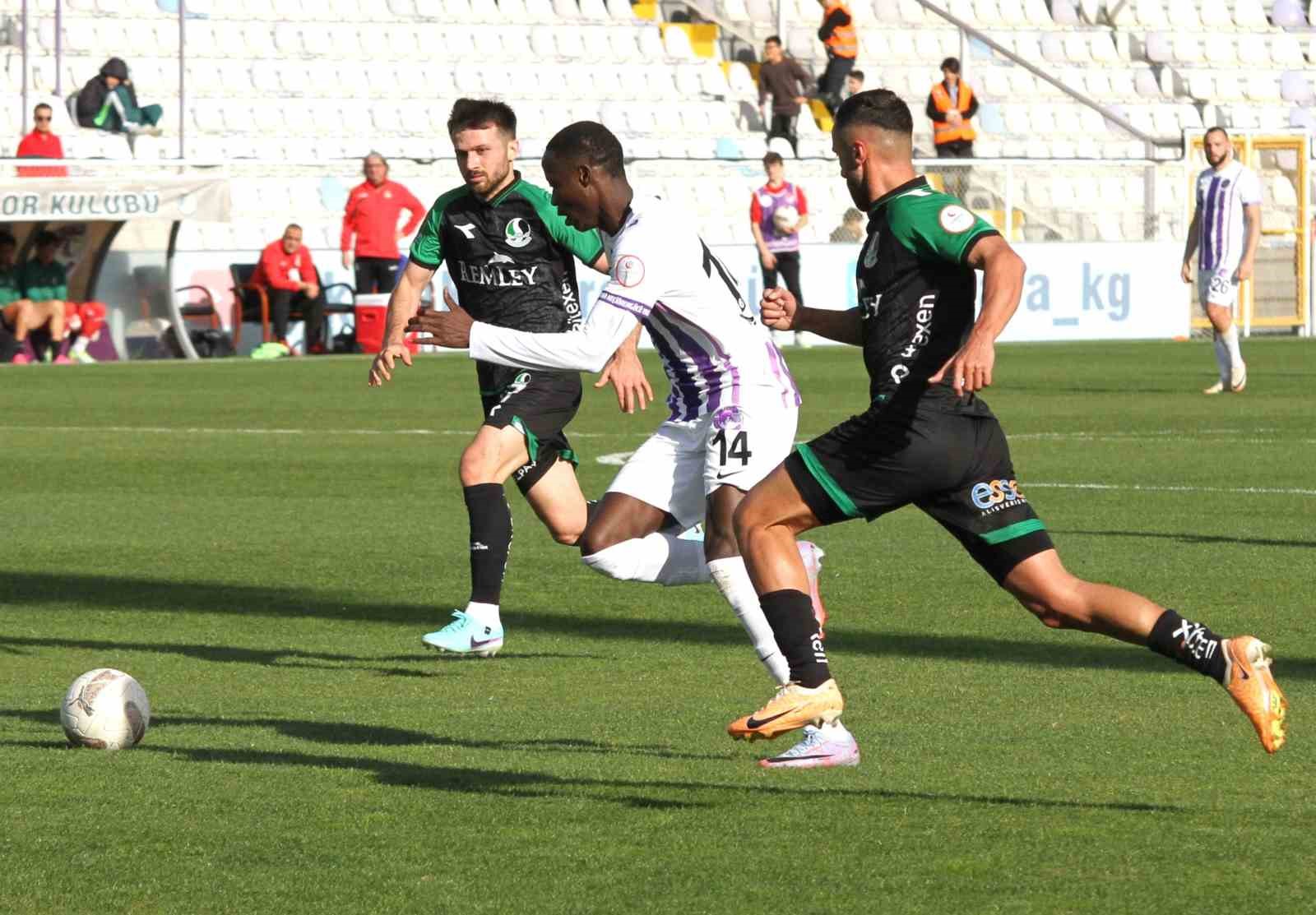 Trendyol 1. Lig: Ankara Keçiörengücü: 1 - Sakaryaspor: 3