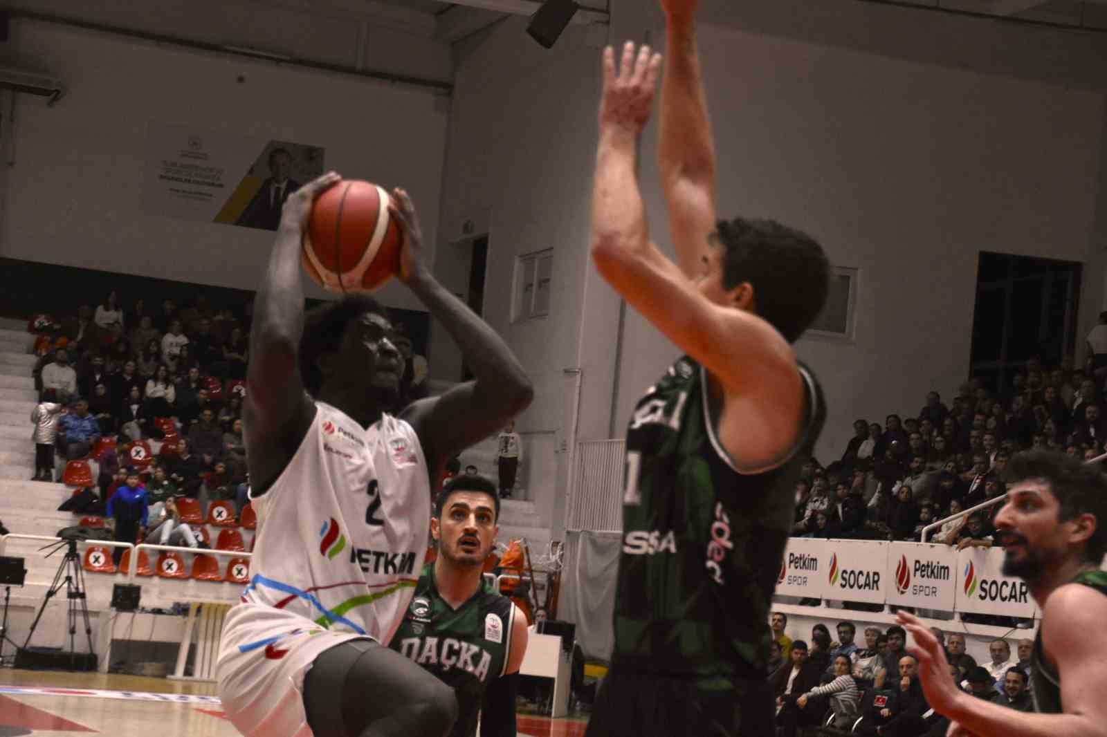 Türkiye Sigorta Basketbol Süper Ligi: Aliağa Petkimspor: 112 - Darüşşafaka: 78