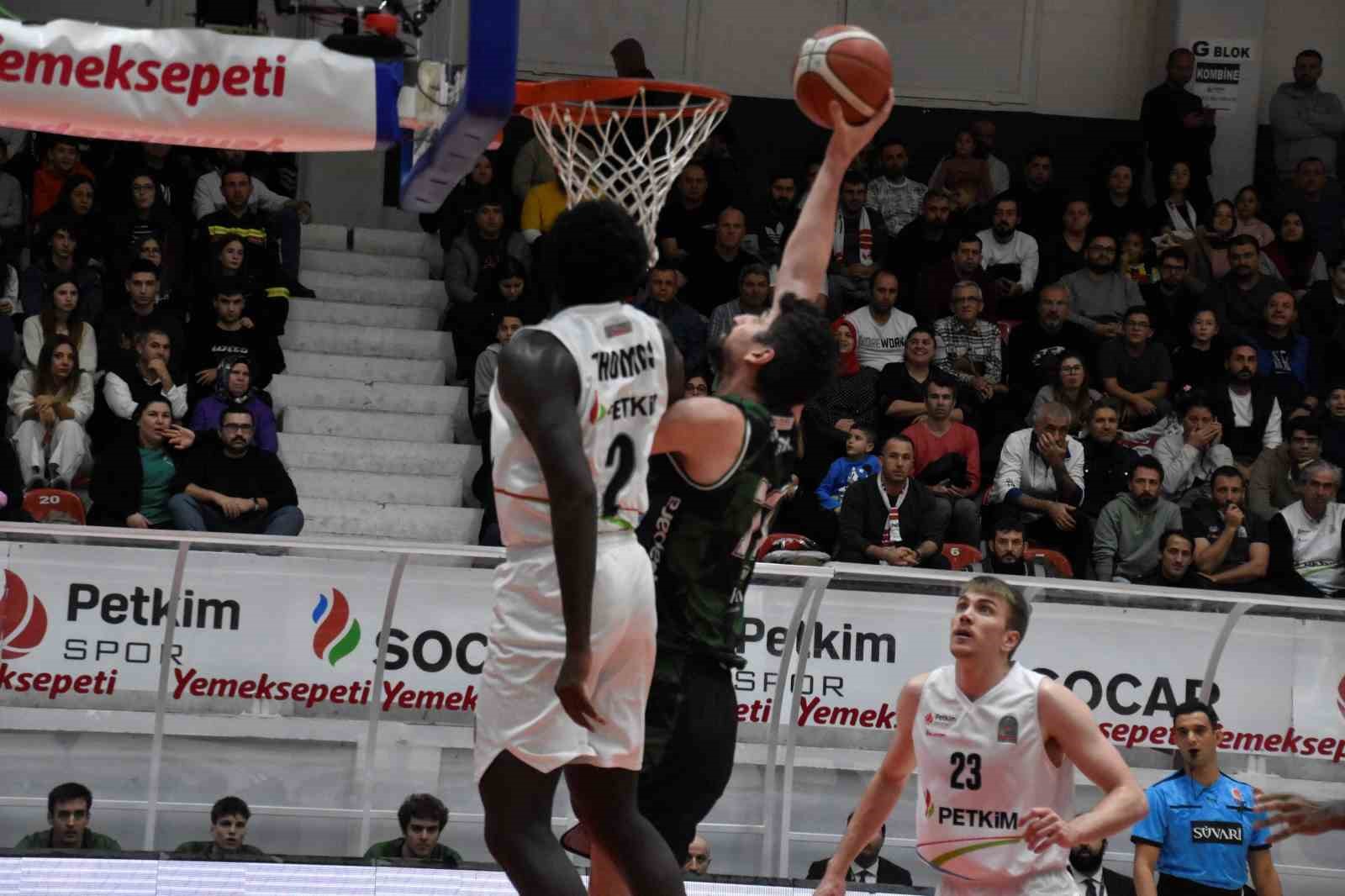 Türkiye Sigorta Basketbol Süper Ligi: Aliağa Petkimspor: 112 - Darüşşafaka: 78