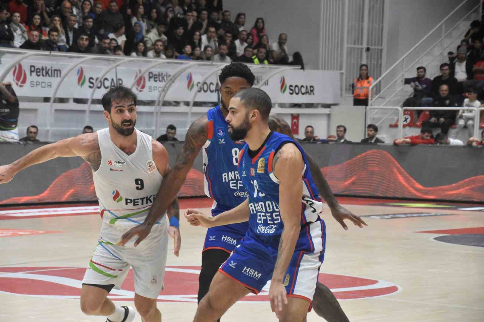 Türkiye Sigorta Basketbol Süper Ligi: Aliağa Petkimspor: 92 - A. Efes: 101