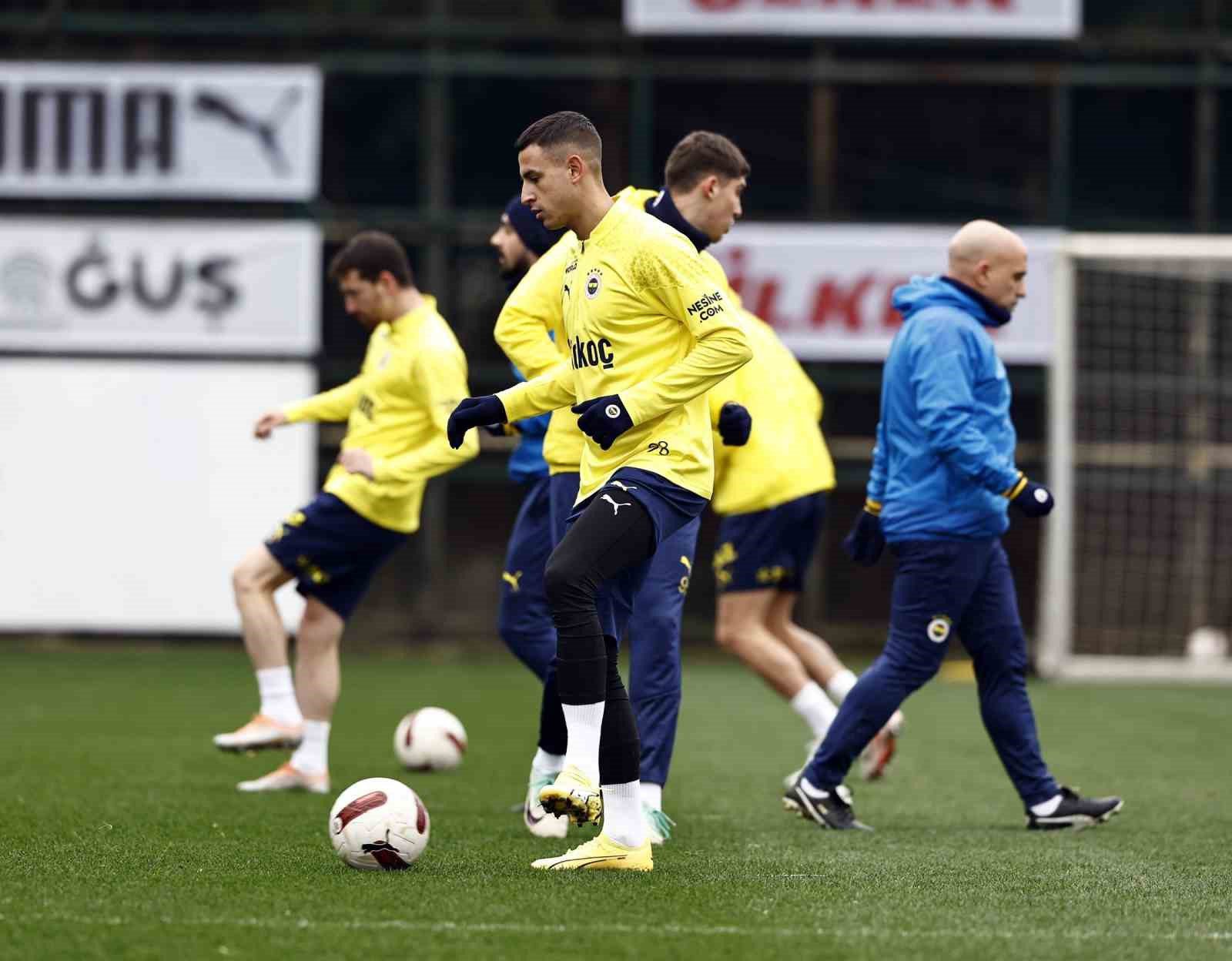 Fenerbahçe, Gaziantep Futbol Kulübü maçı hazırlıklarına başladı