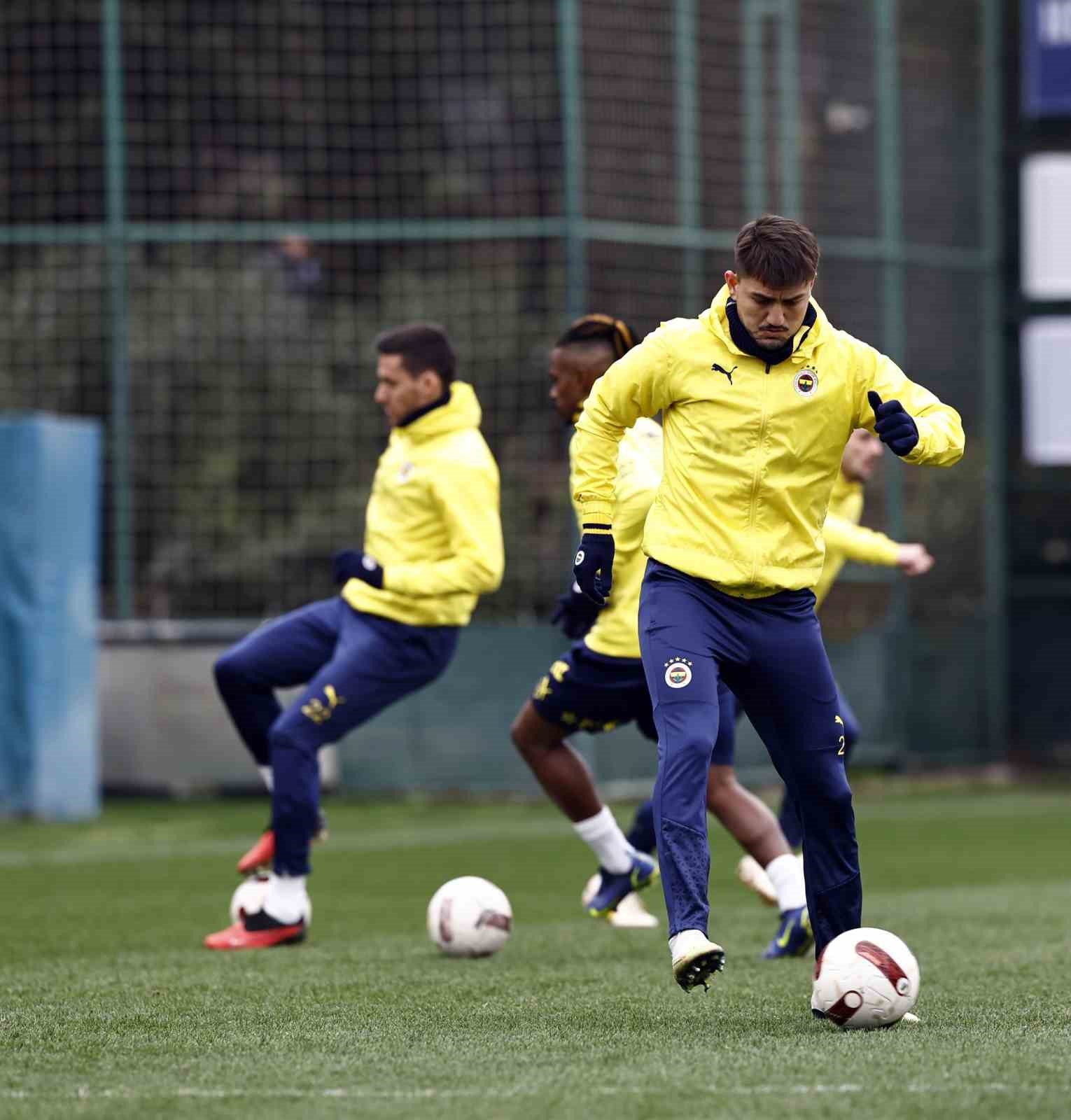 Fenerbahçe, Gaziantep Futbol Kulübü maçı hazırlıklarına başladı