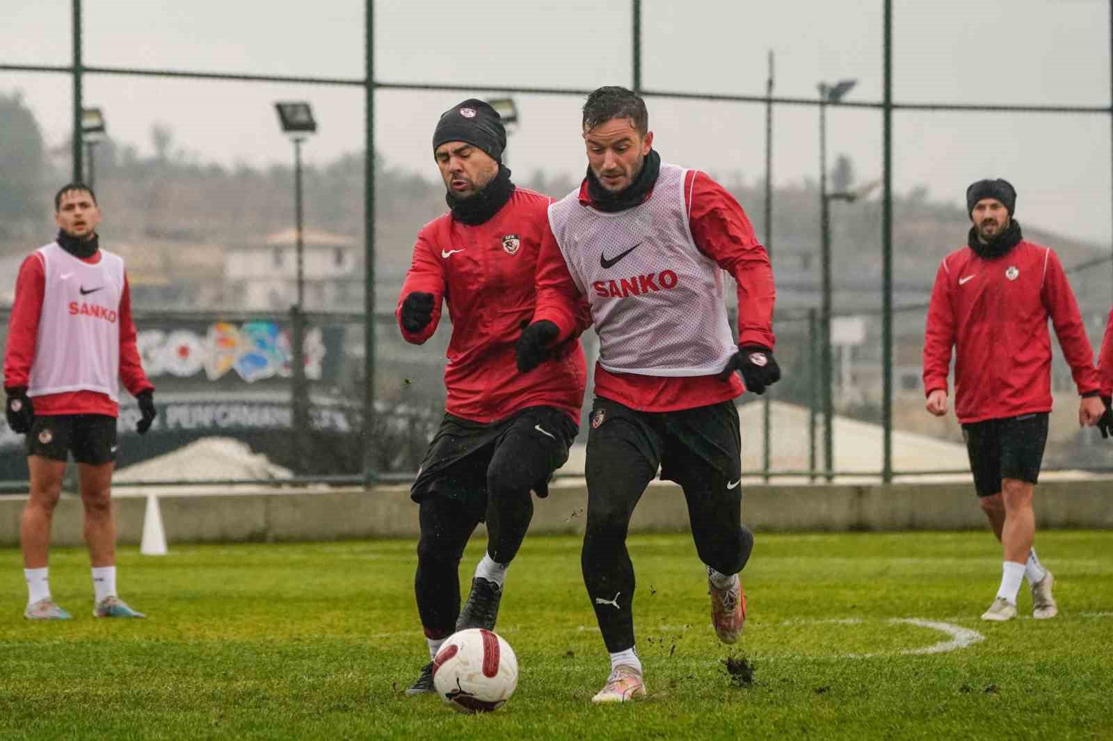 Gaziantep FK, Fenerbahçe maçı hazırlıklarını sürdürüyor