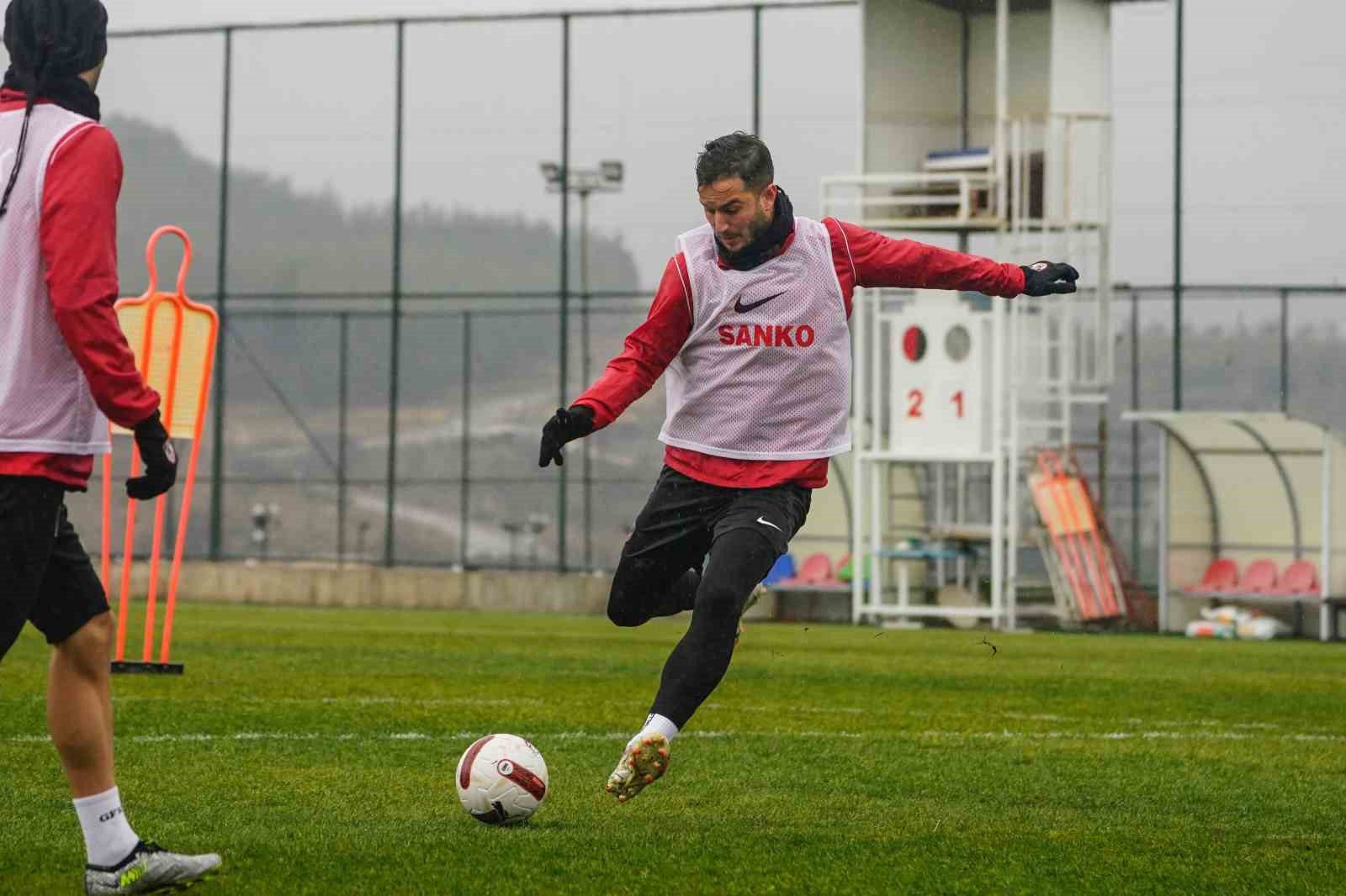 Gaziantep FK, Fenerbahçe maçı hazırlıklarını sürdürüyor