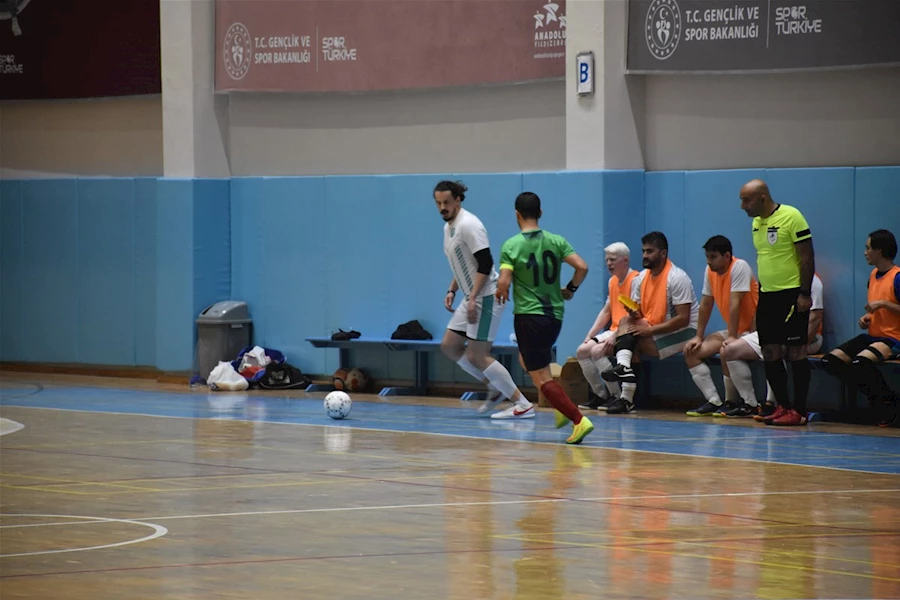 Cumhuriyetin 100. Yılı Anısına Afyonkarahisar'da Futsal Turnuvası Başladı