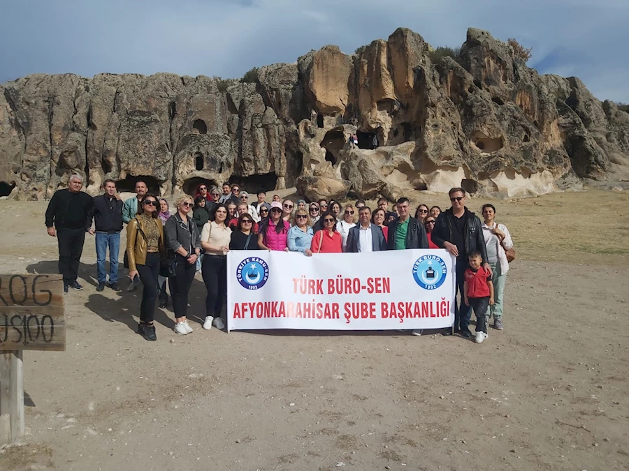 Kadınlar, tarihi ve doğal güzellikleri gezdi