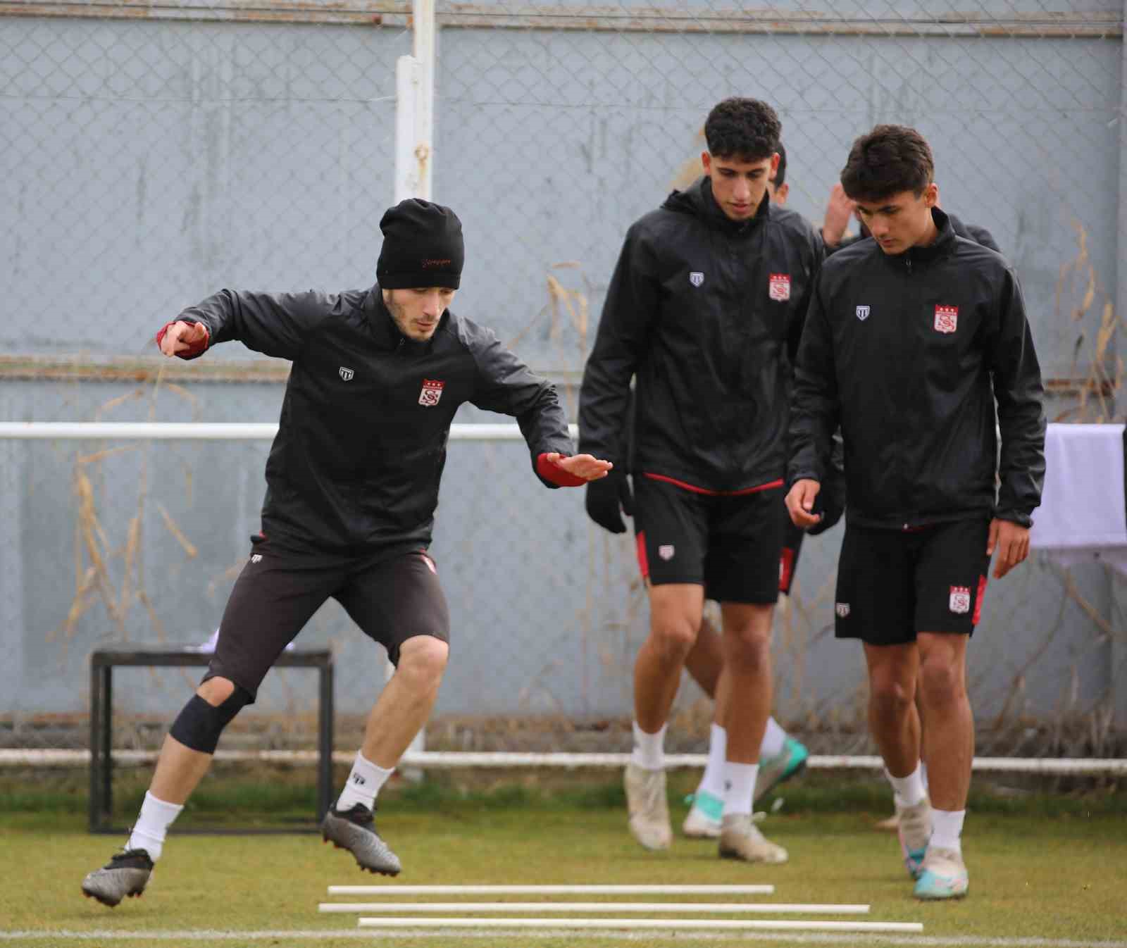 Sivasspor Konya maçının taktiğini çalıştı