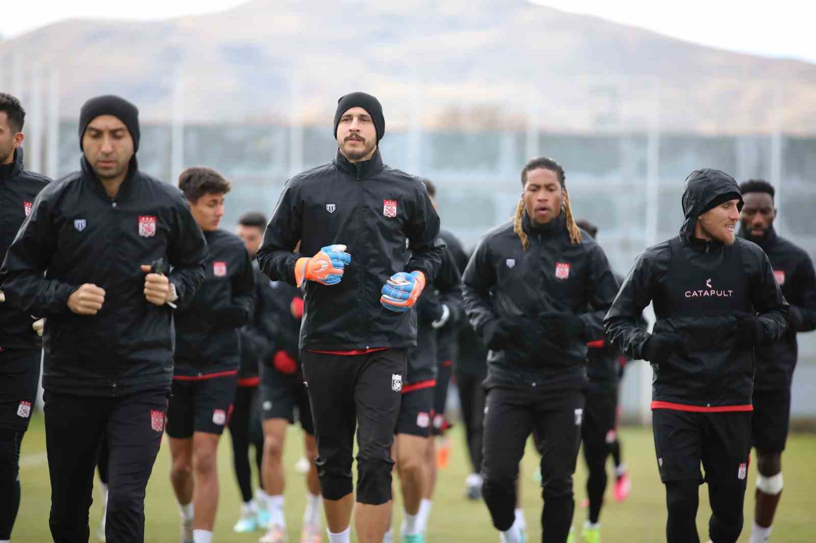 Sivasspor Konya maçının taktiğini çalıştı