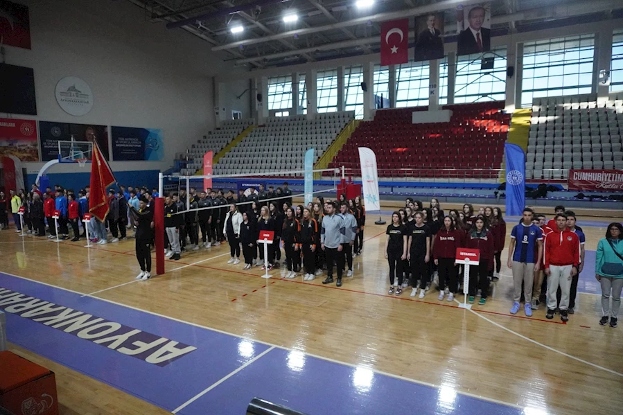 Afyonkarahisar, Voleybol Yarı Finallerine Ev Sahipliği Yapıyor