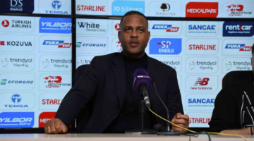 Patrick Kluivert: “Bizler için üzücü bir sonuç oldu”