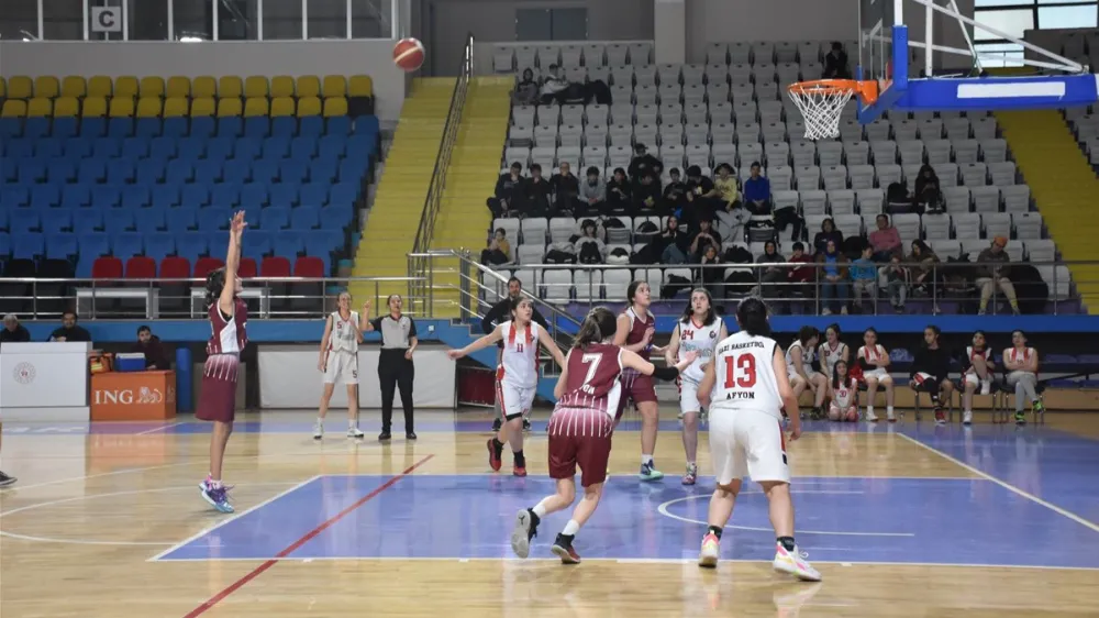 Afyon'da Bir Müsabaka Daha Tamamlandı: Kupalar Sahiplerini Buldu