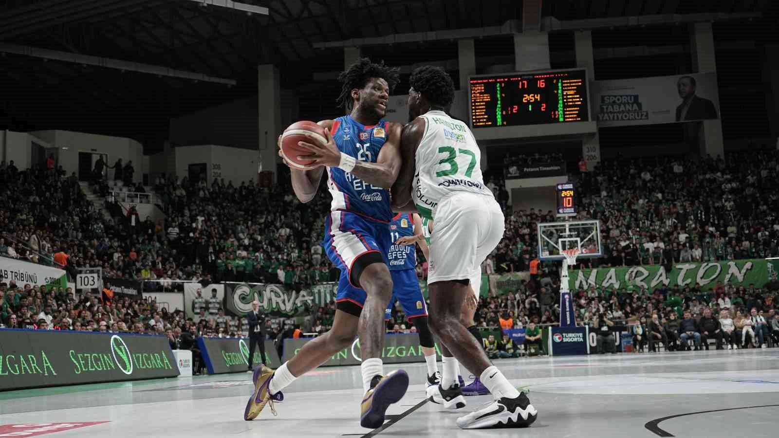 Türkiye Sigorta Basketbol Süper Ligi: Bursaspor: 73 – A. Efes: 83