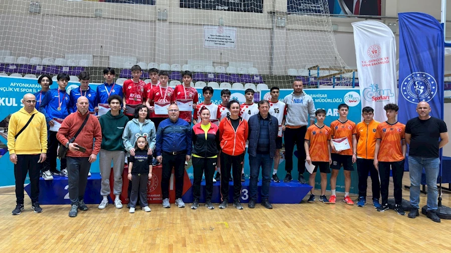 Afyon'da Badminton Grup Müsabakaları Tamamlandı