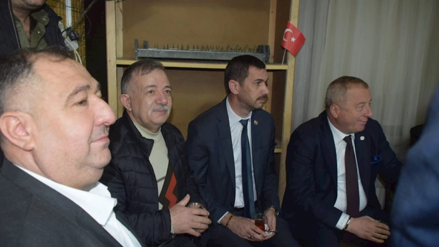 İYİ Parti'nin Başkan Adayından Güvercin Mezat’ına Sürpriz Ziyaret