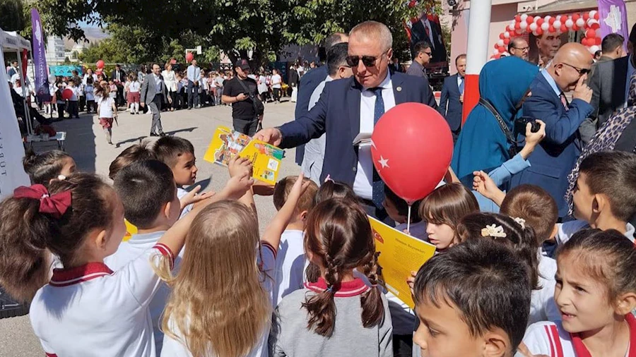 Milletvekili Olgun'dan 23 Nisan Mesajı: Çocuklarımızın Geleceği İçin Var Gücümle Çalışacağım