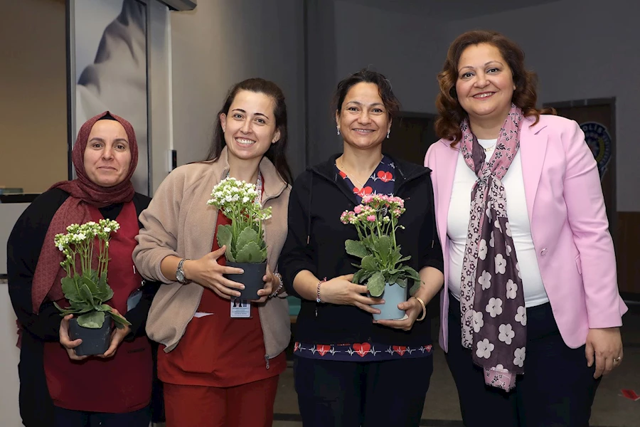 BURCU KÖKSAL: ANNELERİMİZ TOPLUMUN TEMEL DİREĞİ