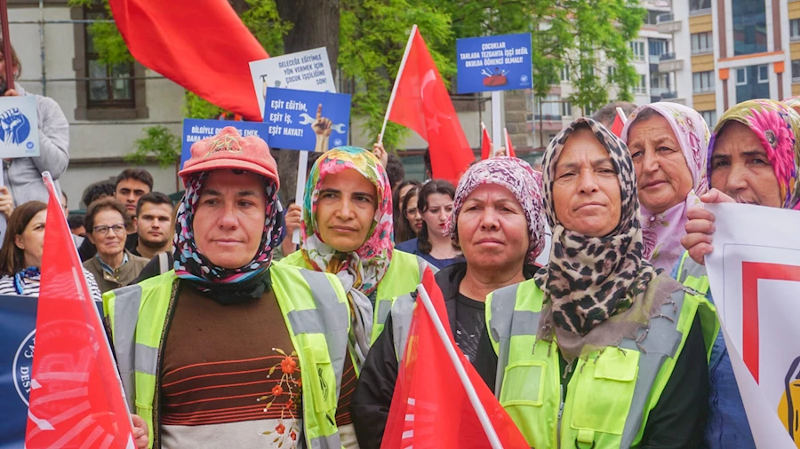 AFYONKARAHİSAR, 1 MAYIS İŞÇİ BAYRAMI'NI COŞKUYLA KUTLADI