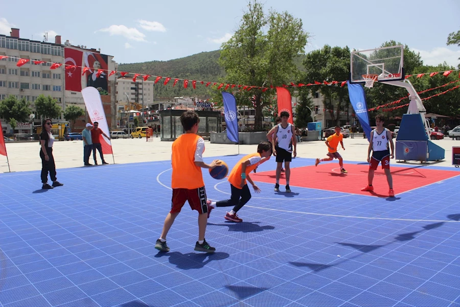 19 Mayıs Gençlik Kupası 3×3 Basketbol Turnuvası Başladı