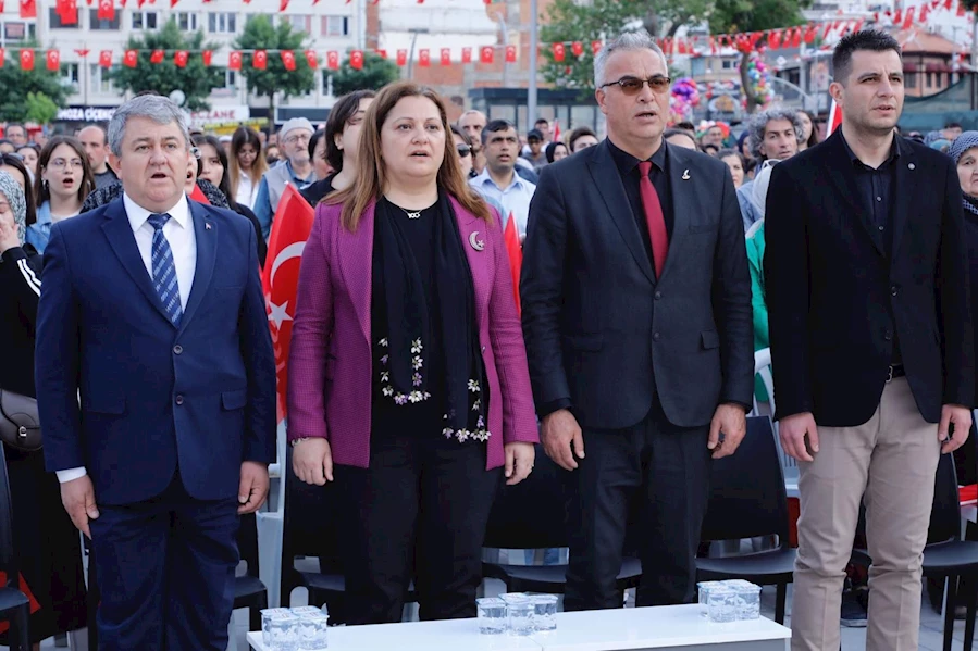 AFYONKARAHİSAR'DA 19 MAYIS KAPSAMINDA NEFES KESEN PROGRAM