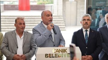 Başkan İbrahim Sandıkçı: “Kurban Bayramı’nın gönül coğrafyamızda huzur ve barışa vesile olmasını temenni ediyorum”