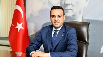 Çiğli Belediye Başkanı Onur Emrah Yıldız; belediye şirketlerinden işçi çıkarılmasına ilişkin yazılı bir açıklama yaptı