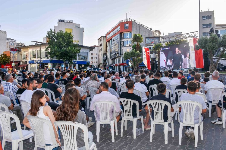 Karacabey’de milli maç heyecanı dev ekranda yaşanacak