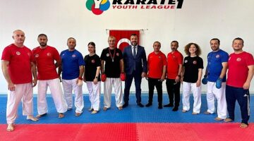 Kemer Belediyesi Karate Antrenörü Akar, milli takım kampında