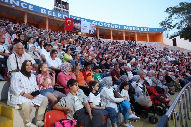 “Keşanlı Ali Destanı” Derince’de izleyicileriyle buluştu