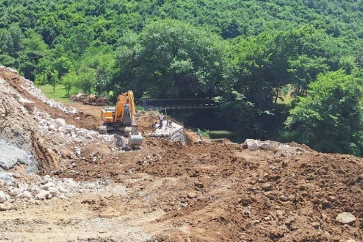 Kocaeli’nde Duraklı-Alihocalar köprüsü yapımı devam ediyor