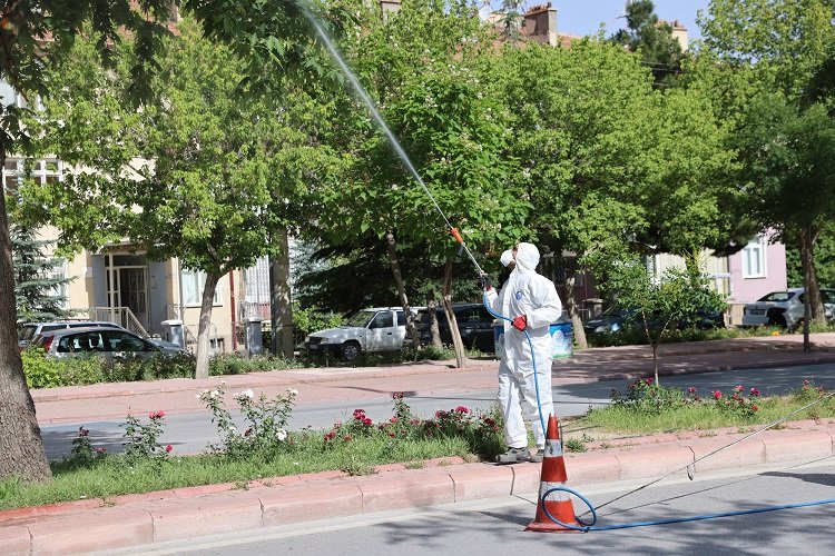 Konya Selçuklu’da ilaçlama çalışmalarına devam