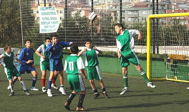 Nilüfer Belediyesi’nin yaz spor okulları başladı