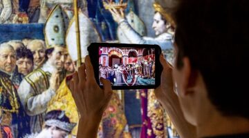 ‘Notre-Dame de Paris: Artırılmış Gerçeklik Sergisi’ Samsung Galaxy Tab Active tabletlerle dünyayı dolaşıyor