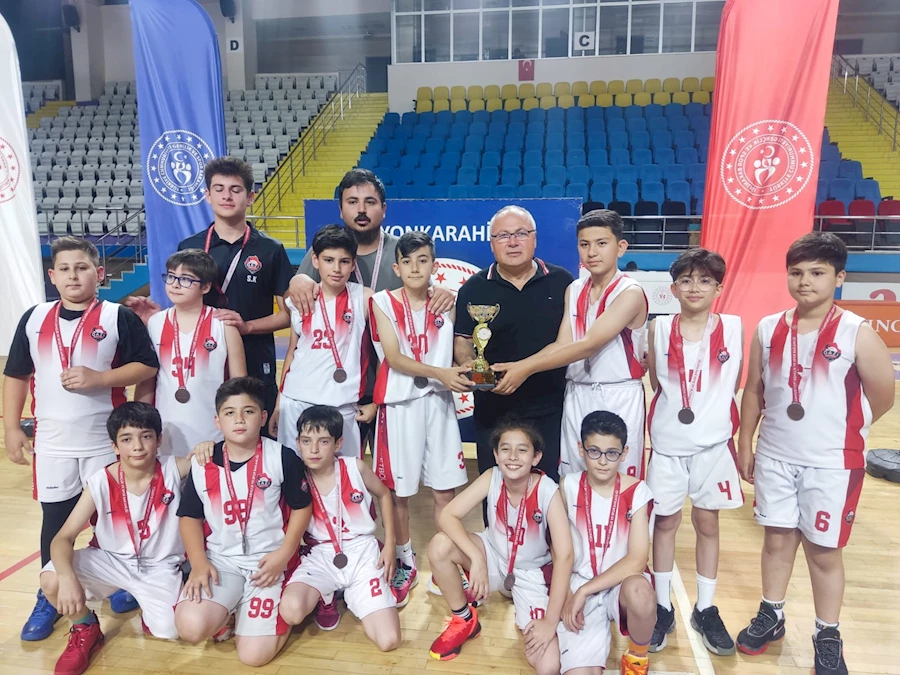 U-12 Basketbol Kulüp Müsabakaları Tamamlandı