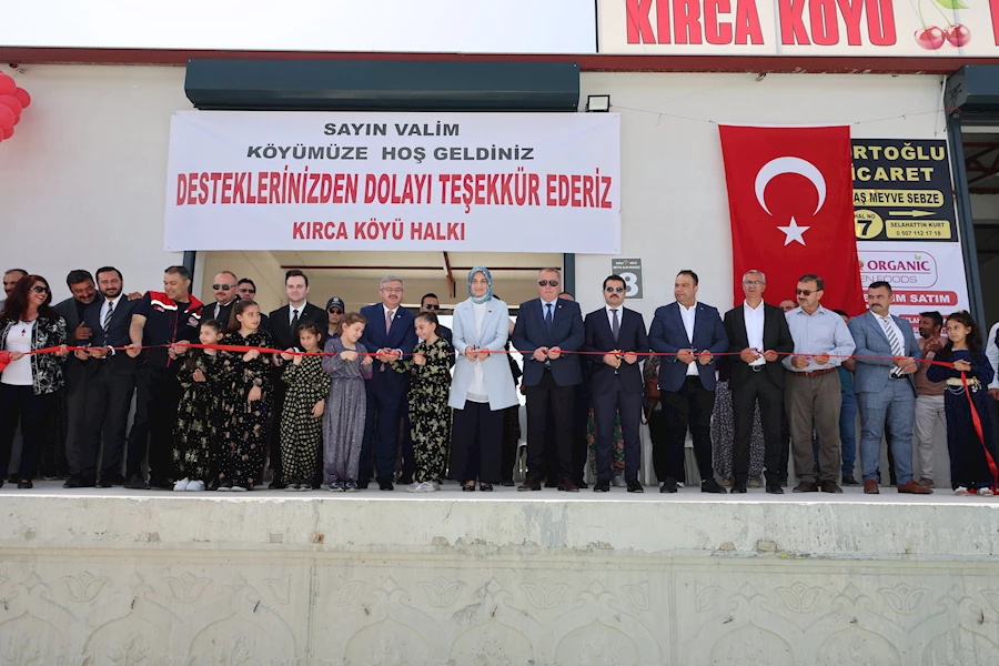 Sultandağı'nda Kırca Köyü Meyve Alım Merkezi Açıldı