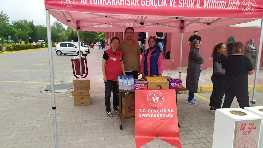 Sınavdan Çıkan Öğrencilerin Kalemleri Köy Okullarına Dağıtılacak