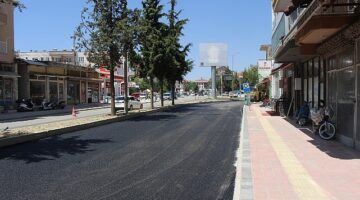 Antalya Büyükşehir Belediyesi’nden önce alt yapı sonra asfalt çalışması