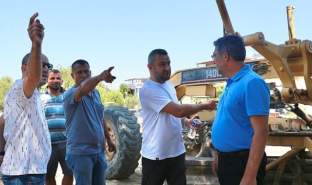 Burhaniye Belediyesi Fen İşleri Müdürlüğü ekipleri, Karınca Deresi kenarında yürüyüş ve bisiklet yolu projesi çalışmalarına başladı