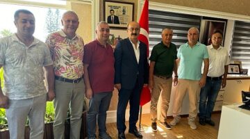 Büyük Birlik Partisi (BBP) Antalya İl Başkanı Mustafa Yılmaz, Kemer Belediye Başkanı Necati Topaloğlu’na hayırlı olsun ziyaretinde bulundu