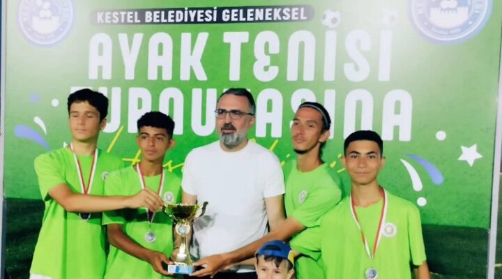 Kestel’de ayak tenisi coşkusu