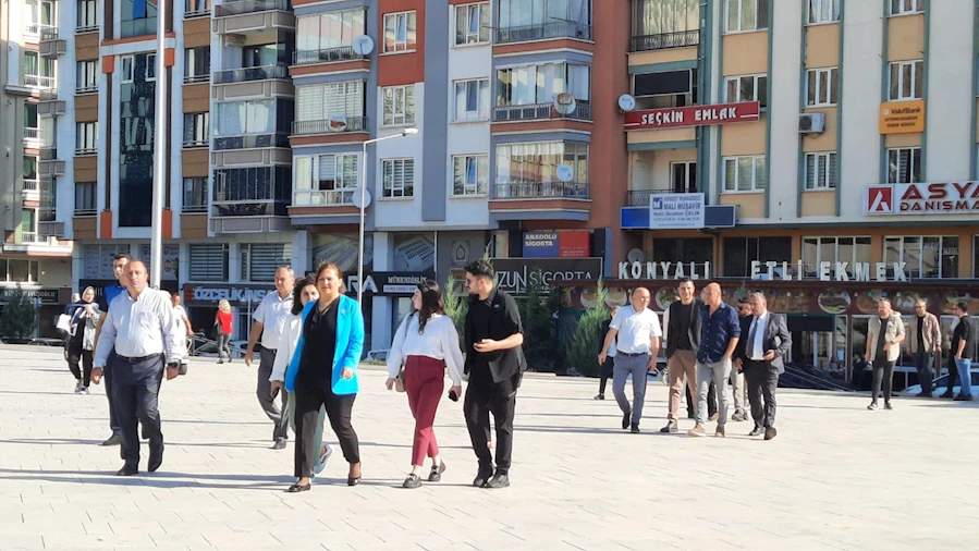 Başkan Köksal, Deprem Korkusuyla Evlerini Terk Eden Vatandaşlarını Yalnız Bırakmadı