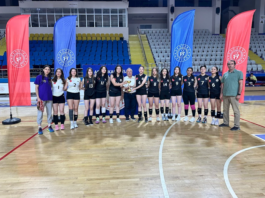 Büyükler Kulüp Voleybol Müsabakaları tamamlandı