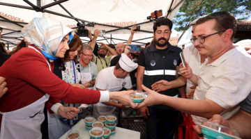 Afyon'da Geleneksel 40 Hatimli Şifalı Aşure Etkinliği Coşkuyla Kutlandı