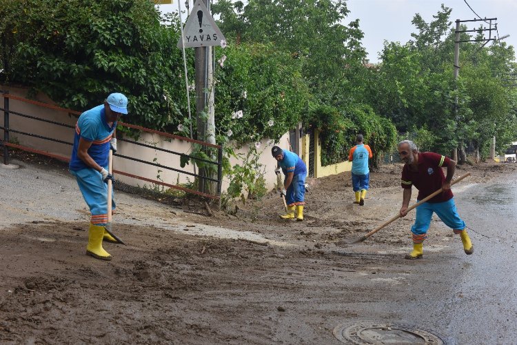 Yıldırım’da yağmur mesaisi