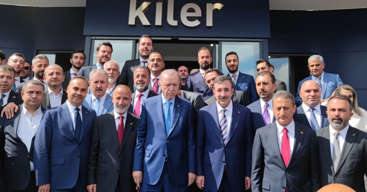 Cumhurbaşkanı Erdoğan, Bitlis’te iplik fabrikası açtı