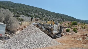 Demre Yatıkardıç Yayla Yolu Yenileniyor