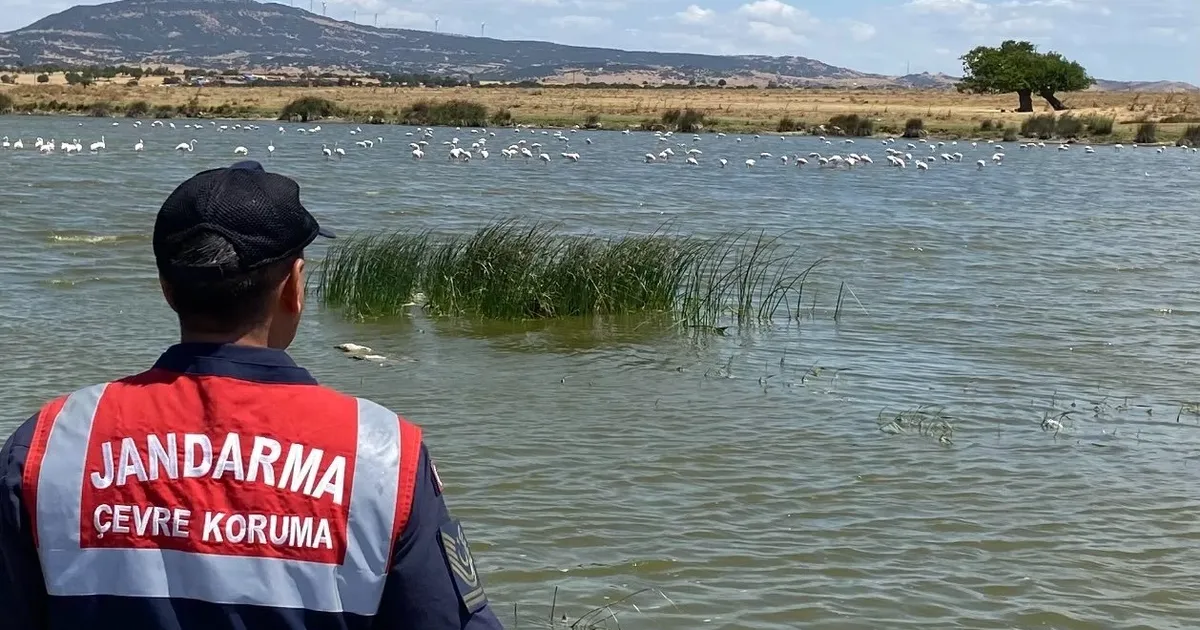 Edirne Jandarması Gala Gölü’nü koruyor