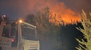 Efes Selçuk Belediyesi’nden yangın bölgesine destek